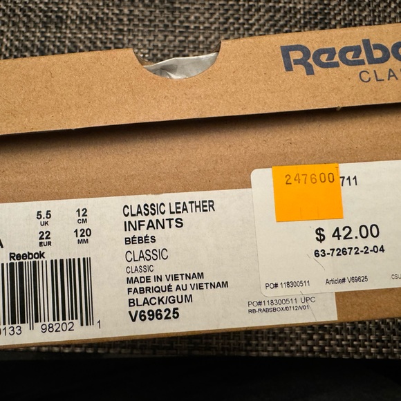 Black Reebok classic - Picture 2 of 5